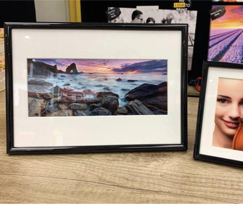 Custom picture on sale frames near me